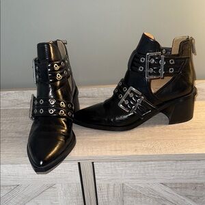 Stylish Steve Madden Ankle Boots